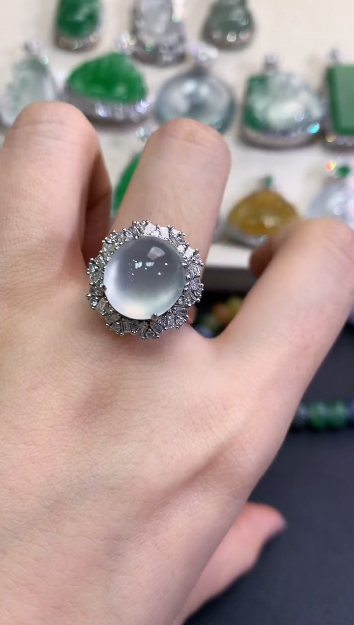 【闪购商品】翡翠戒指18K金镶嵌B163   