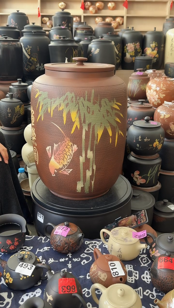 罐瑕疵茶缸高50cm锤纹古铜色彩填   335