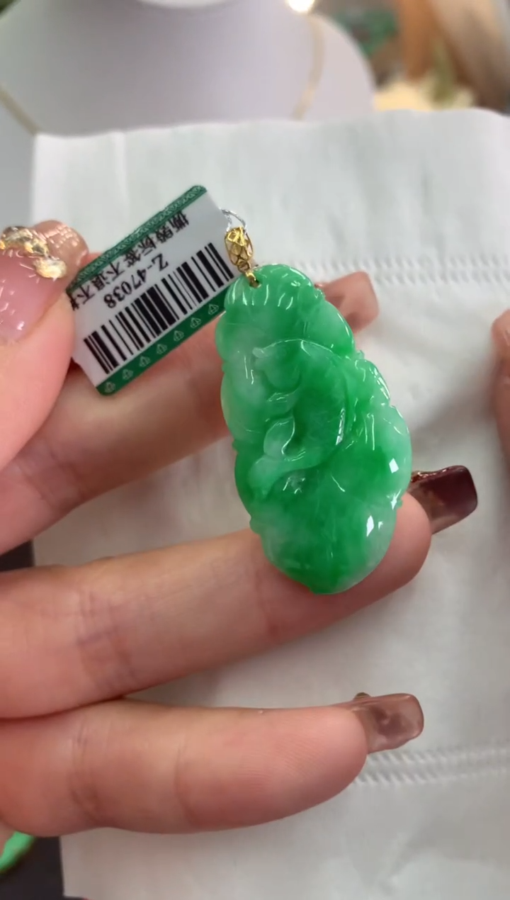 【闪购商品】翡翠吊坠(不含链)18K金镶嵌挂件