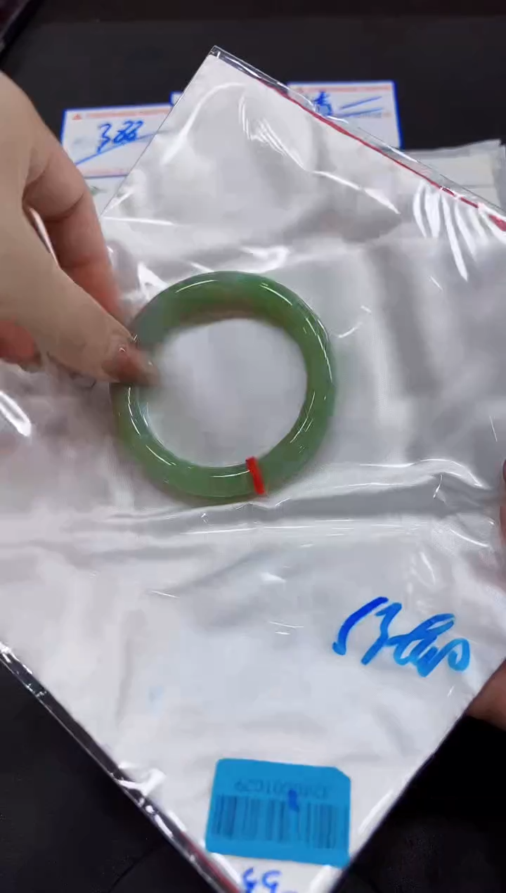 【闪购商品】翡翠手镯未镶嵌0000000000000