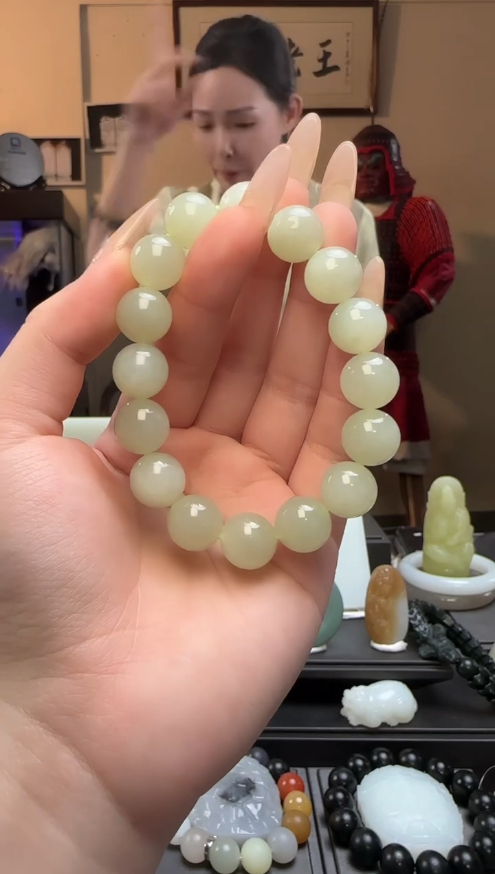 【闪购商品】和田玉晴水圆珠未镶嵌手串