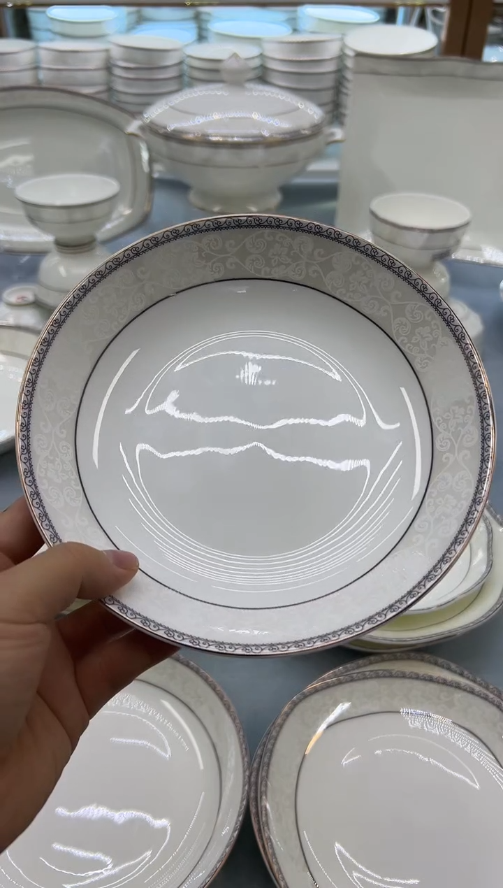 骨瓷玲珑7.5饭4个