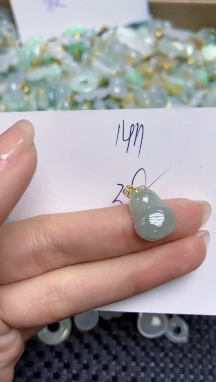 【闪购商品】翡翠颈饰18K金镶嵌天然缅甸A货翡翠