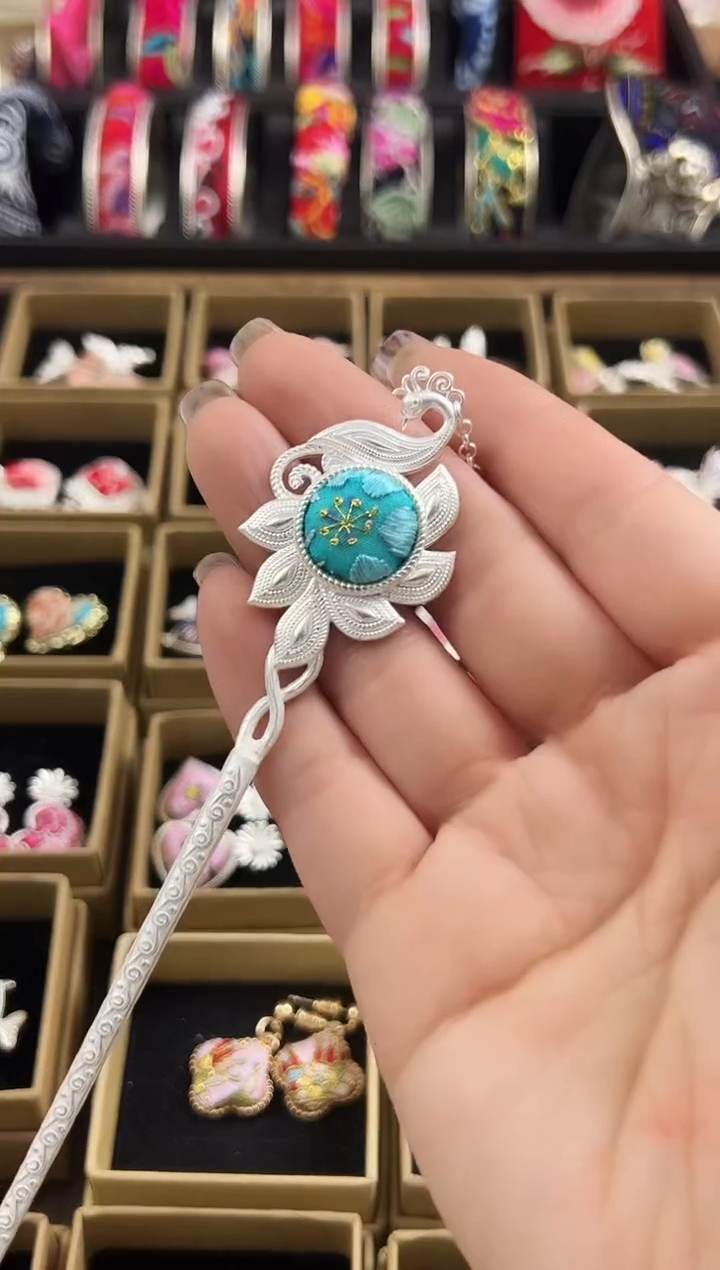 【闪购商品】织绣民族风老绣饰品342