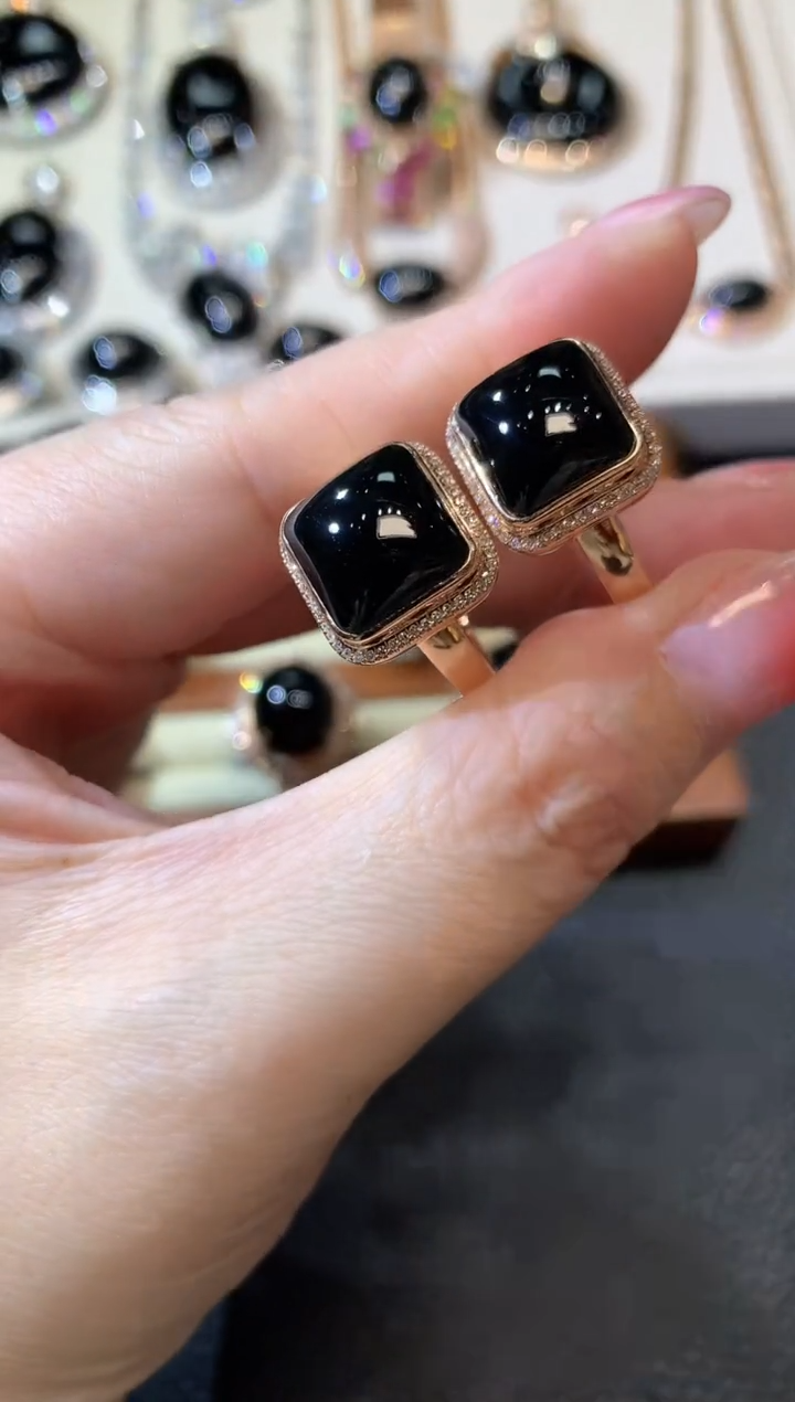 【闪购商品】翡翠戒指18K金镶嵌D9 多样性发货一件