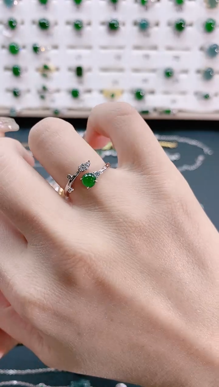 【闪购商品】翡翠戒指银S925镶嵌天然翡翠