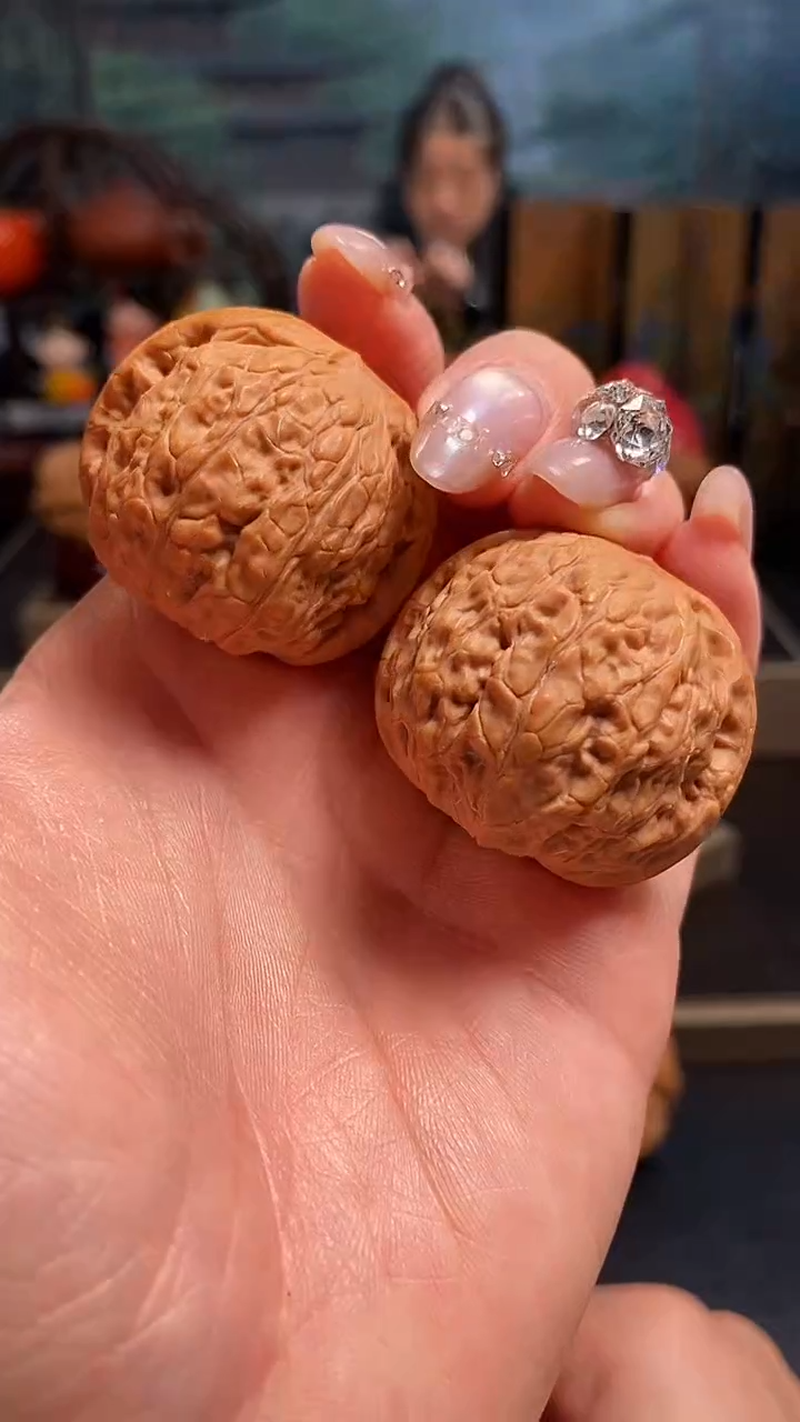 【闪购商品】文玩核桃吊坠K448乾隆磨36