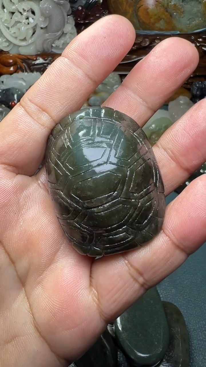 未镶嵌和田玉把件-