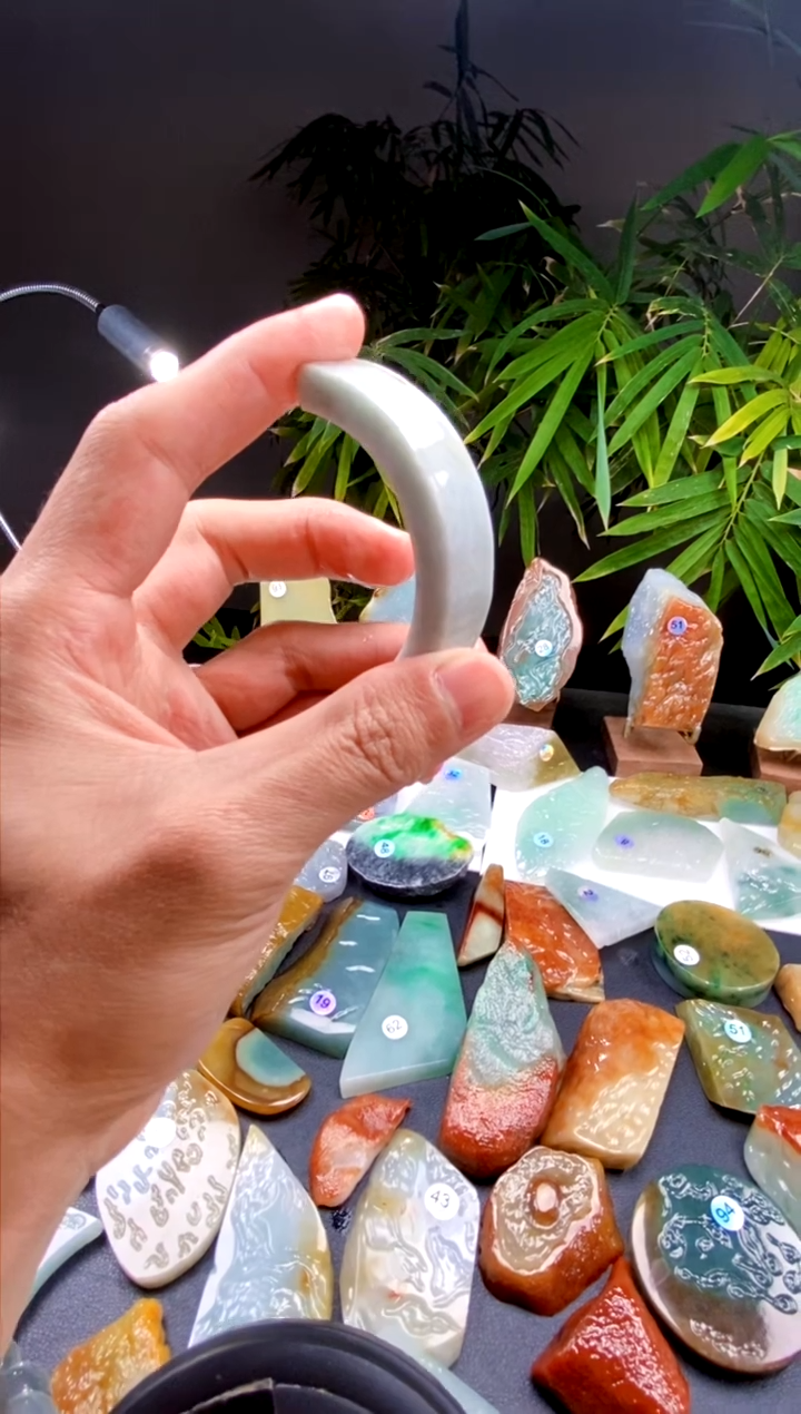 【闪购商品】定制翡翠未镶嵌翡翠