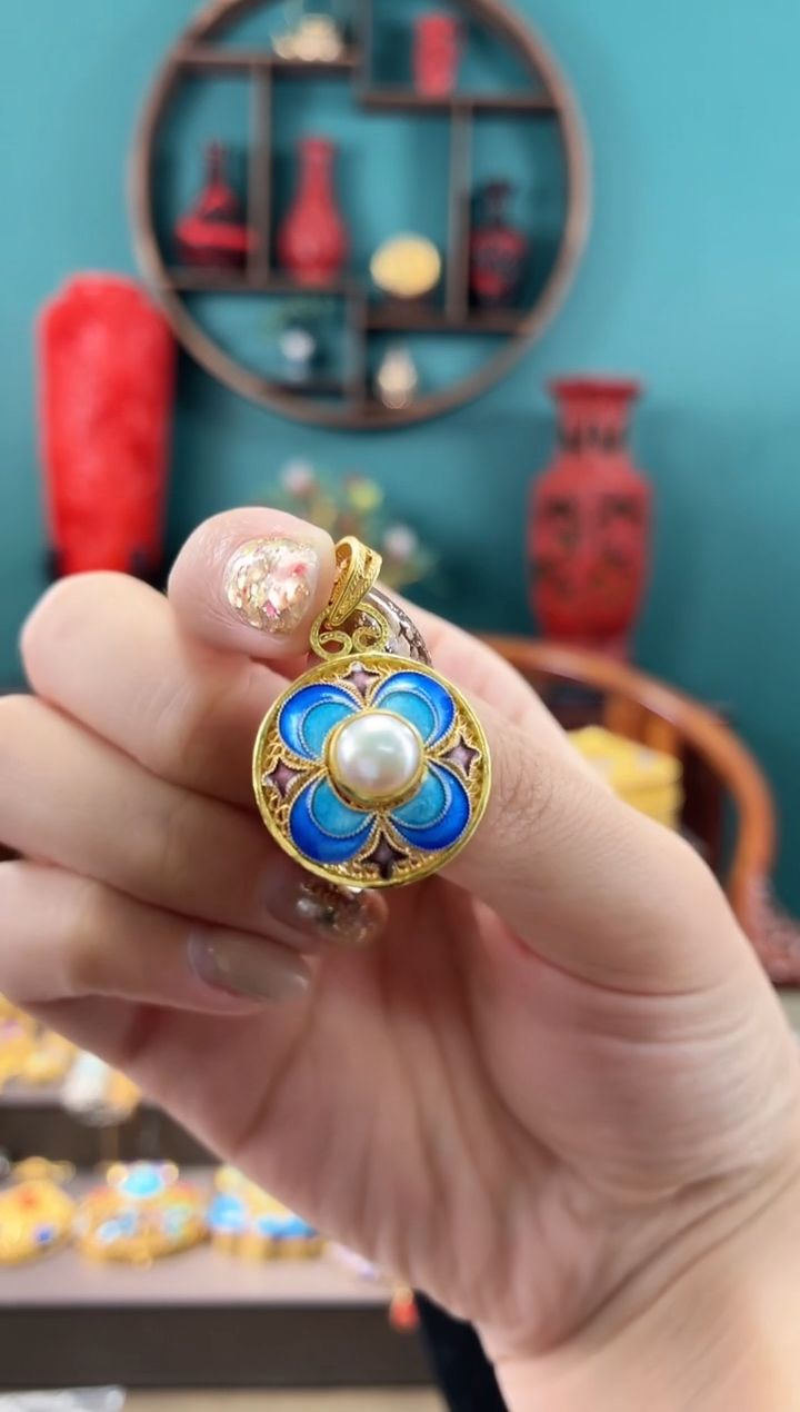 非遗手工花丝镶嵌吊坠