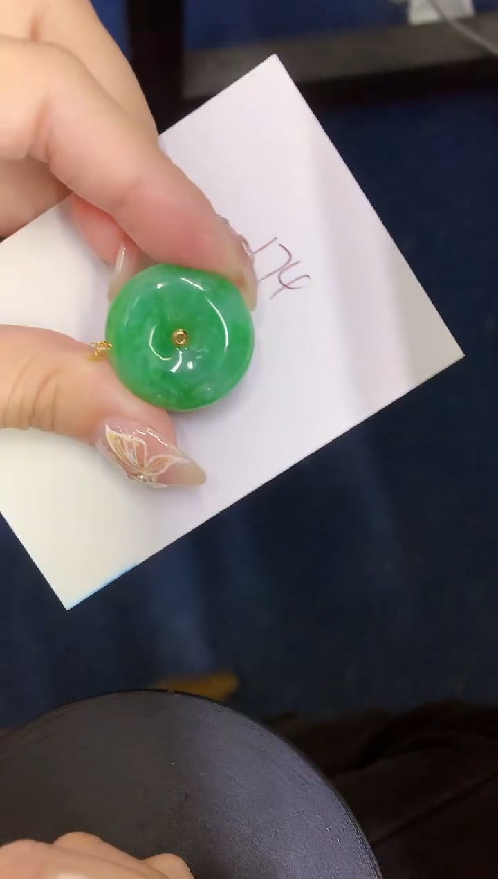 【闪购商品】翡翠颈饰18K金镶嵌0000000000