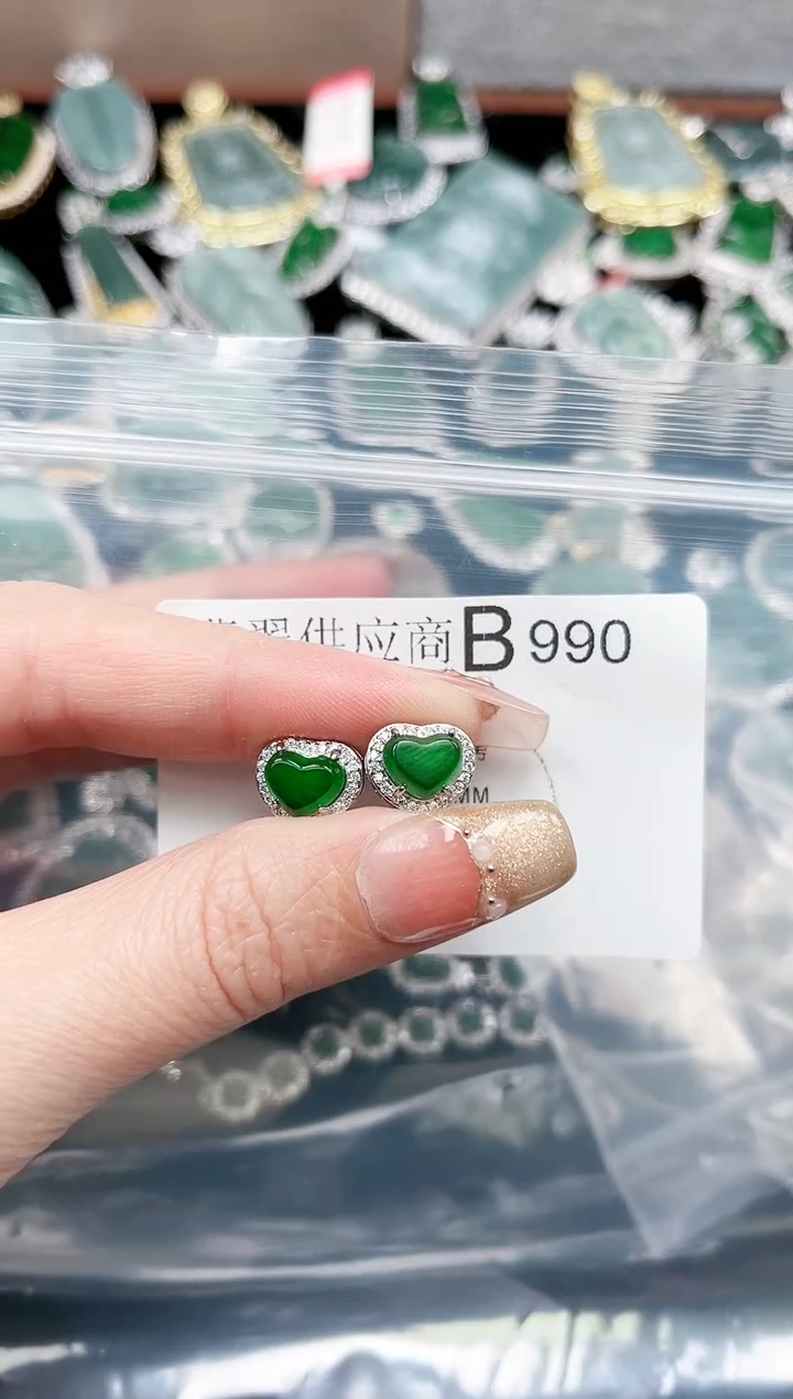 【闪购商品】翡翠颈饰未镶嵌990赠皮绳