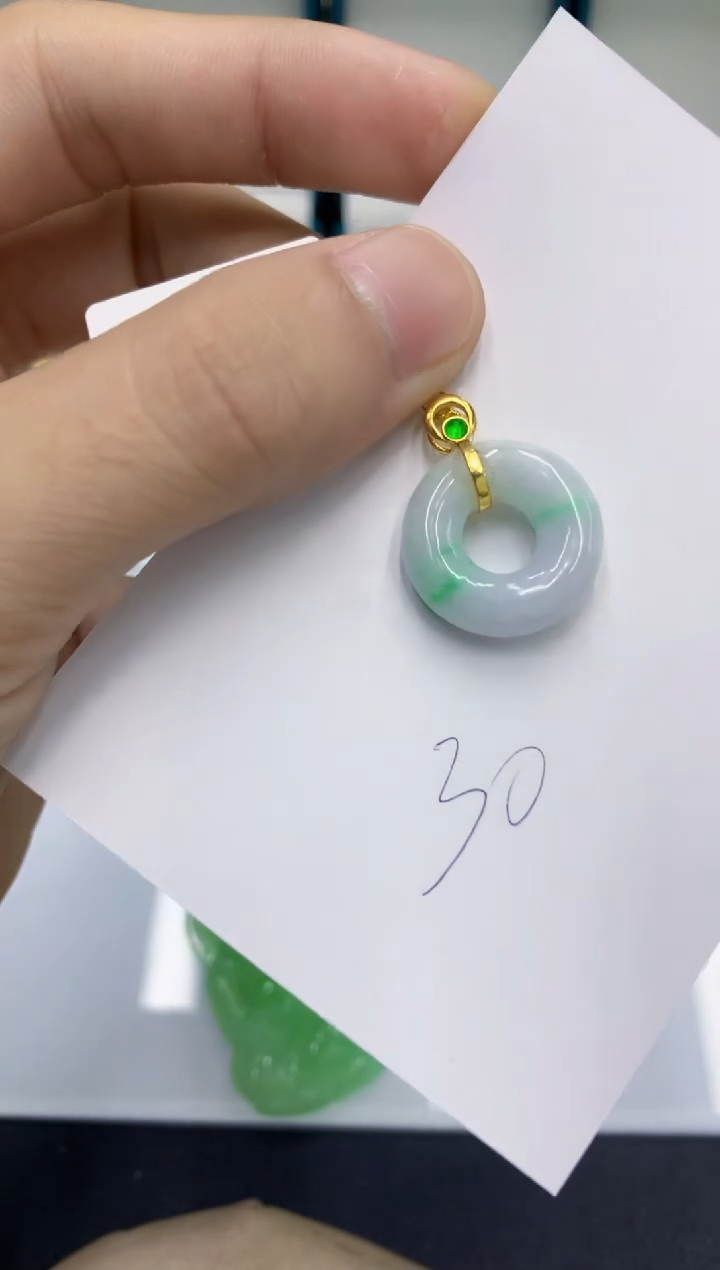 颈饰未镶嵌翡翠翡翠