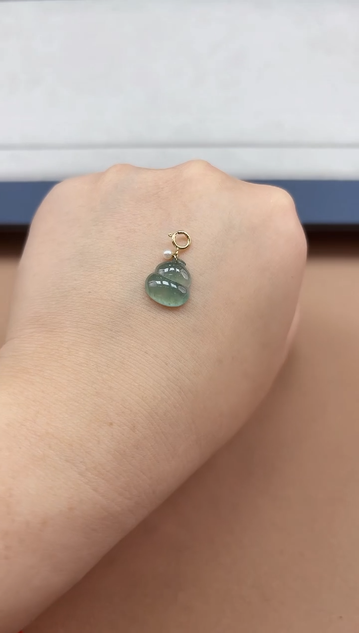 【闪购商品】翡翠颈饰18K金镶嵌葫芦