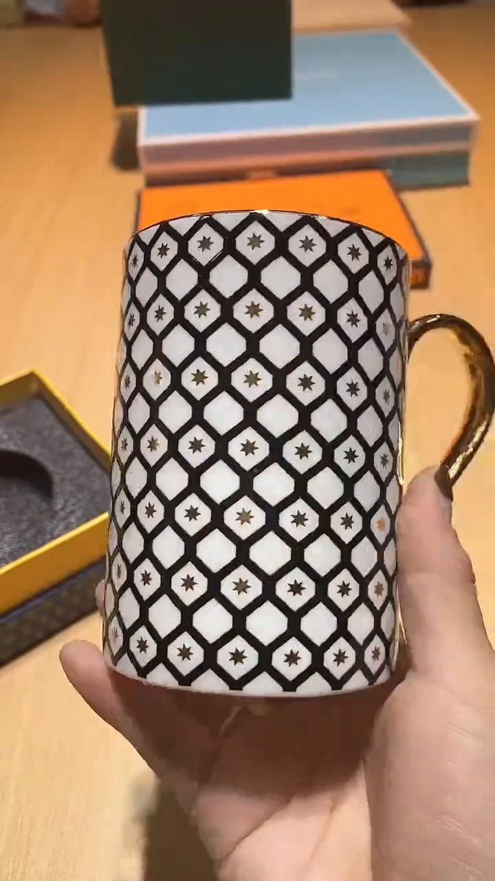 【闪购商品】瓷片锅碗瓢盆一件不剩