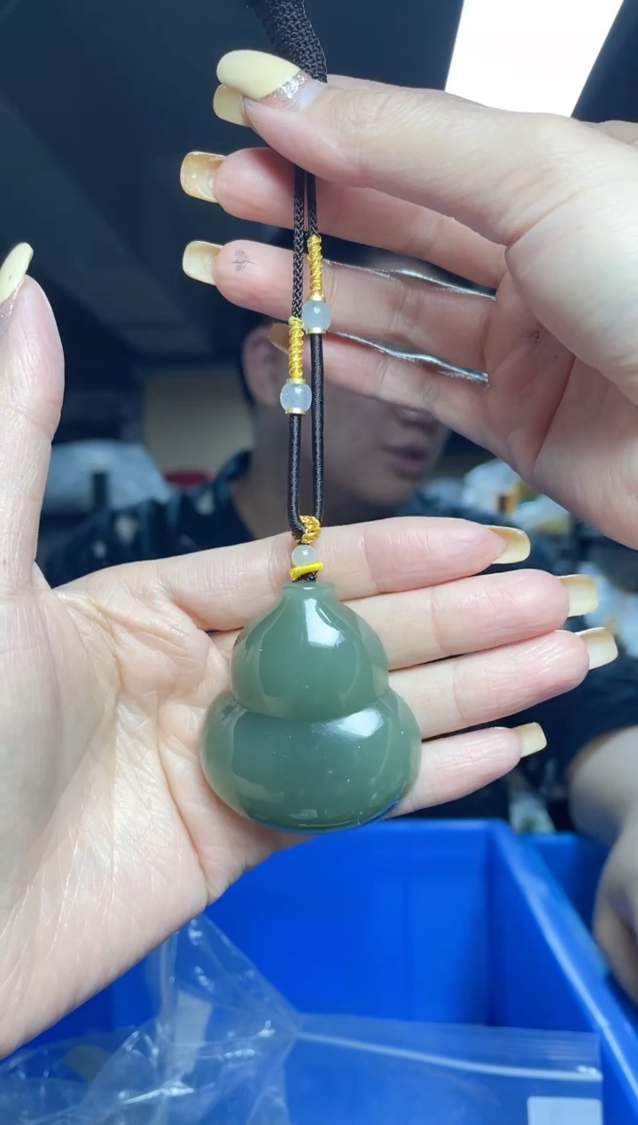 和田玉未镶嵌颈饰（多样性发一件）