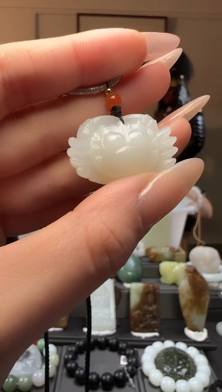 【闪购商品】和田玉白玉螃蟹未镶嵌吊坠