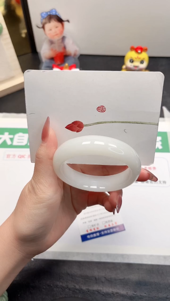 【闪购商品】石英质玉手镯未镶嵌109-60