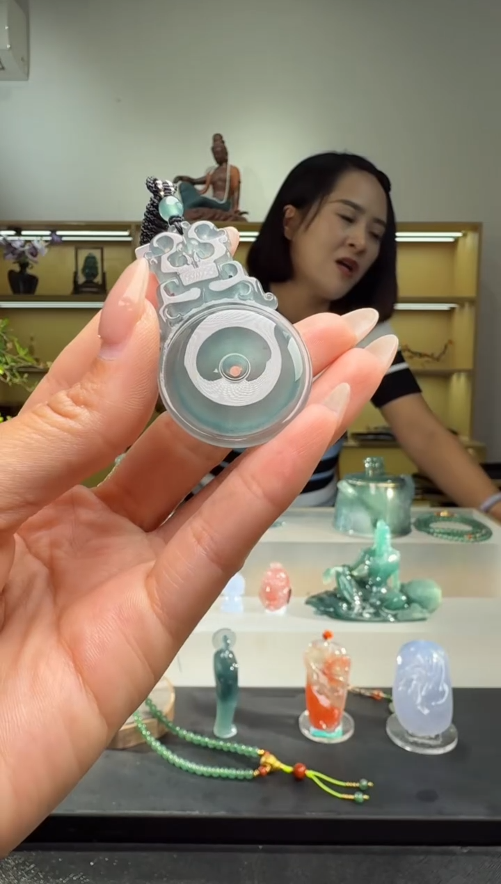 吊坠(不含链)未镶嵌翡翠平安扣