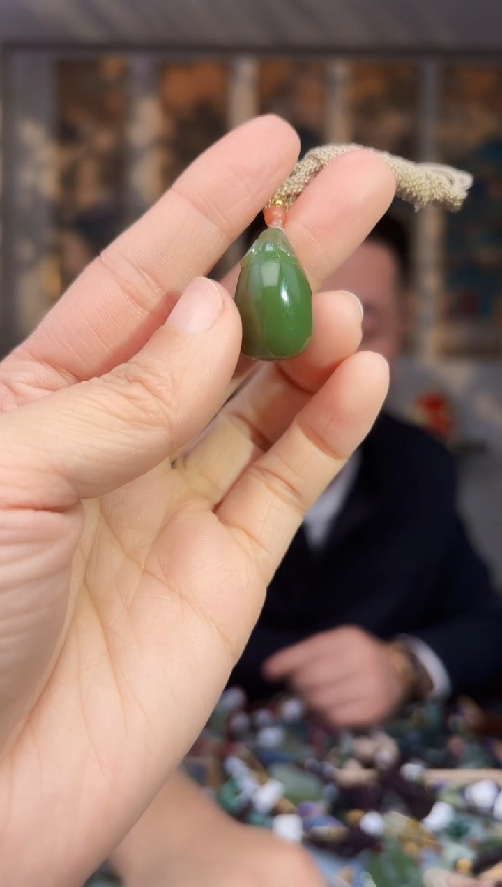 【闪购商品】和田玉挂件未镶嵌拍一发一