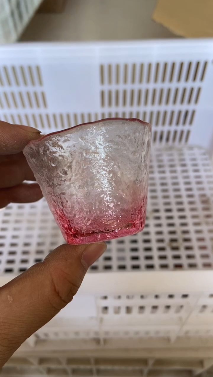 杯无运费险有瑕疵的摄影的产品有使用过的痕迹有点脏介意勿拍