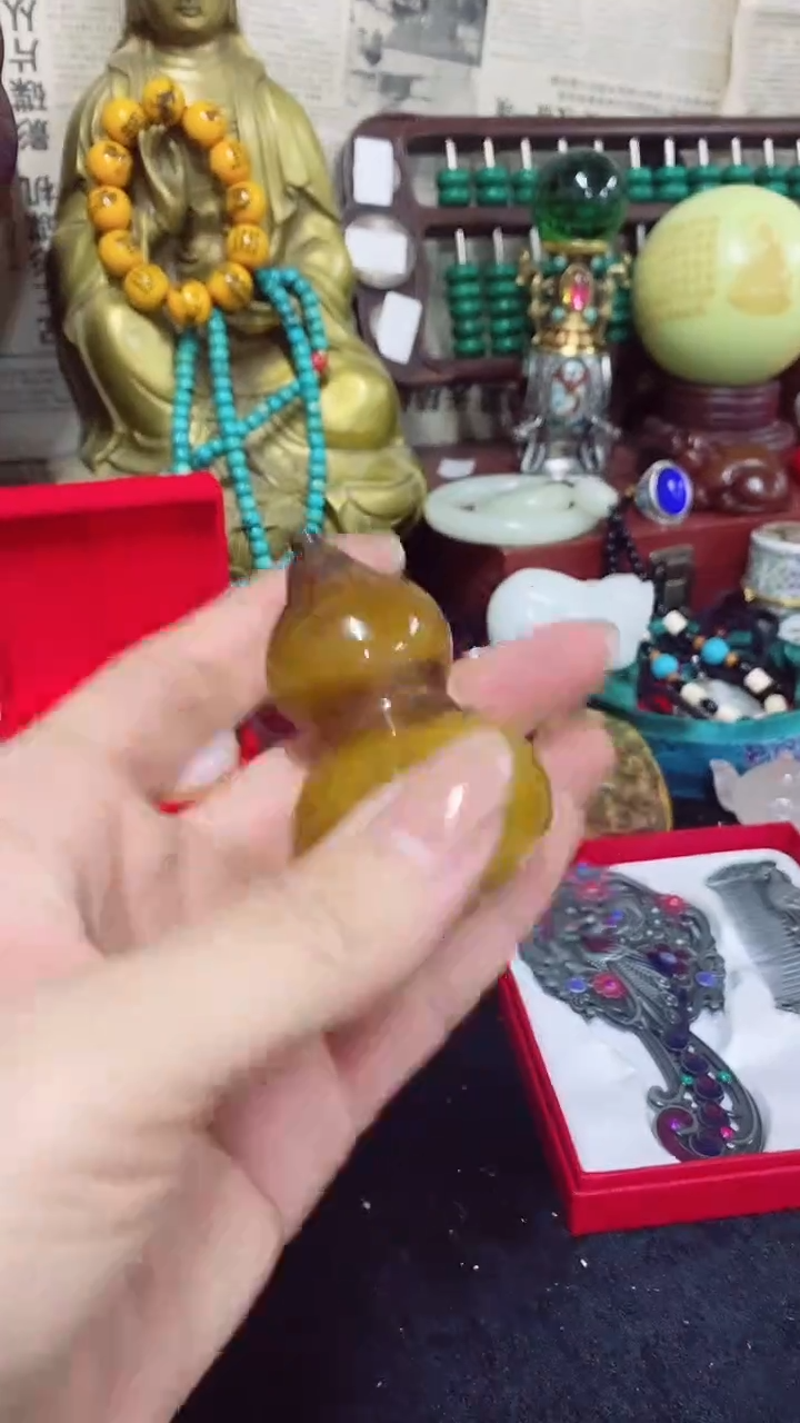 未镶嵌蜜蜡裸石主播推荐主播推荐