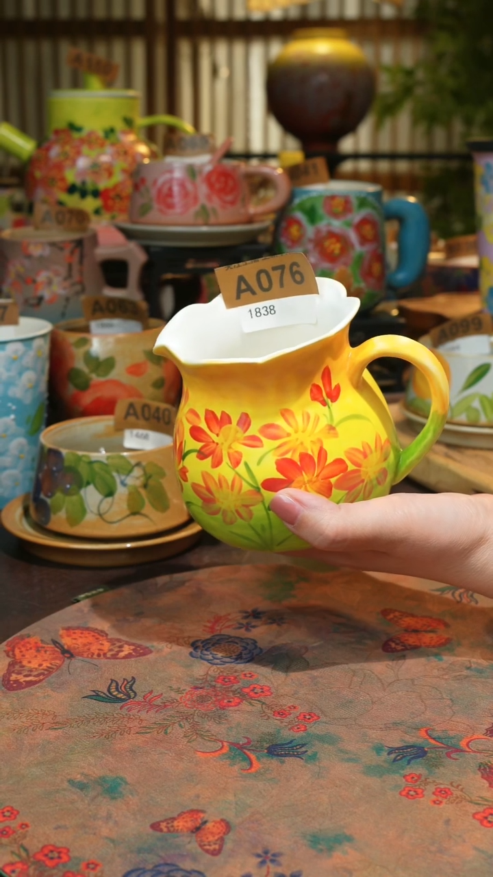 陶瓷景德镇高温釉下手绘陶瓷