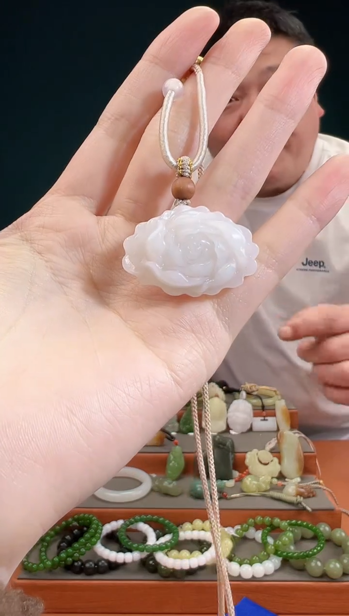 颈饰未镶嵌和田玉多样性发货 拍一单发一个