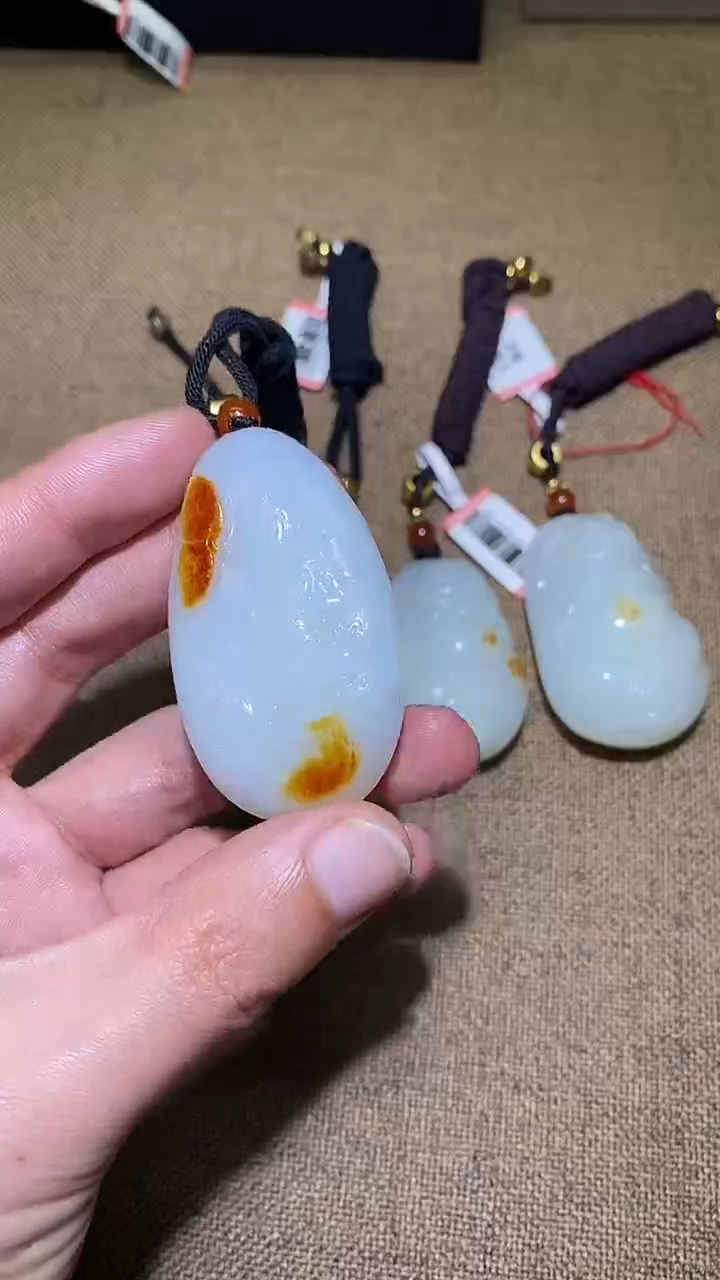 颈饰未镶嵌和田玉A7