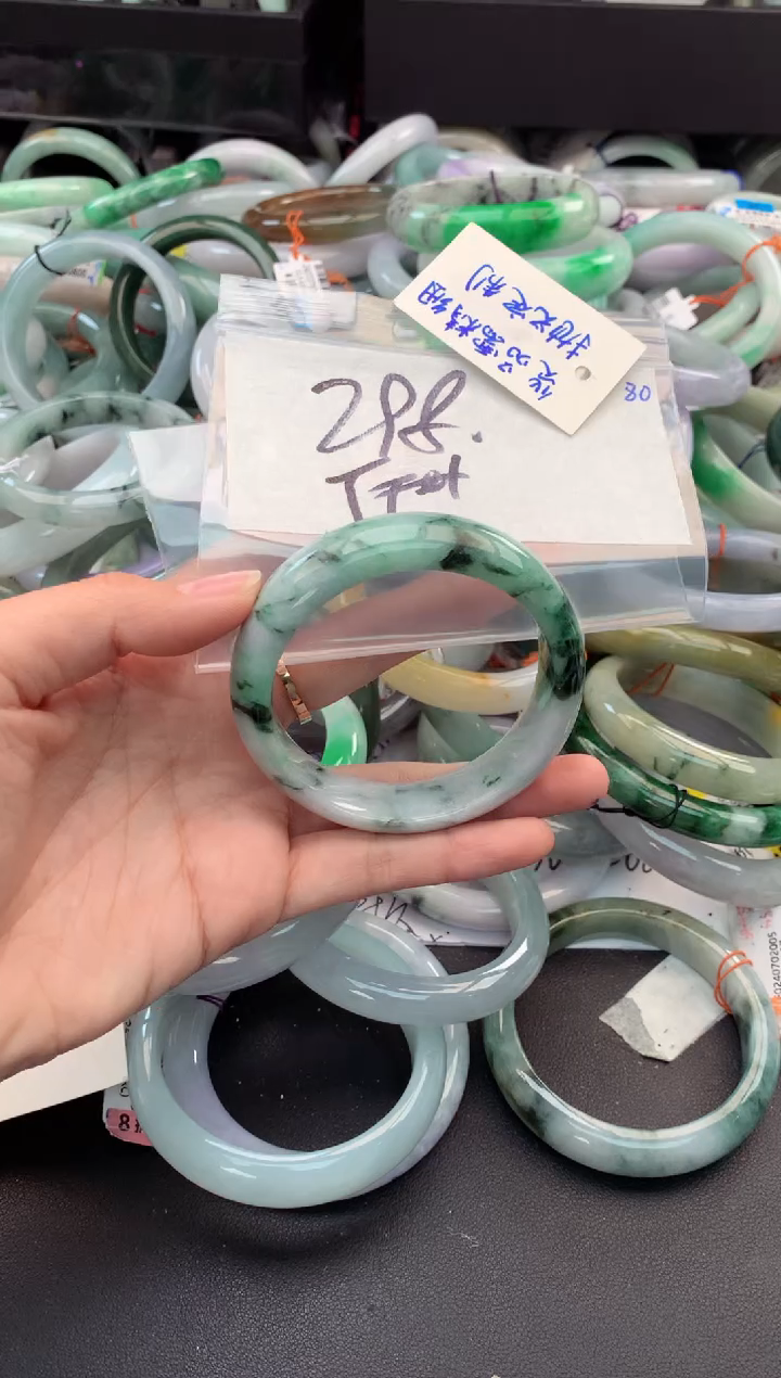 【闪购商品】定制翡翠未镶嵌毛货需精细抛光+多人