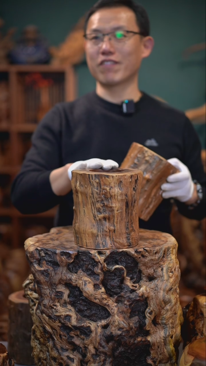 【闪购商品】枣木雷击枣木笔筒