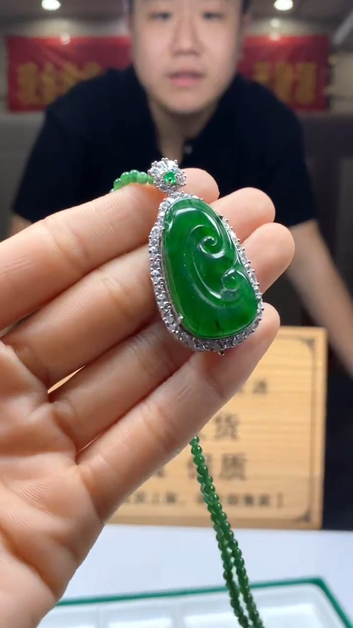 【闪购商品】翡翠颈饰未镶嵌********808