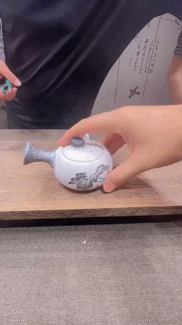 @微光茶器雪花釉侧把壶G1295