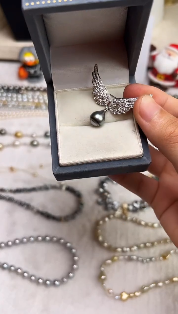 未镶嵌胸饰海水珍珠珍珠