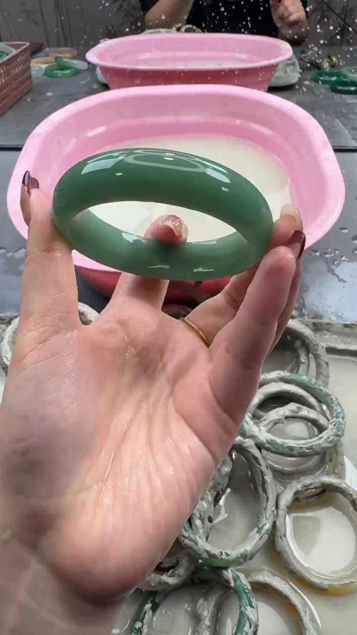 未镶嵌手镯石英质玉6 6160