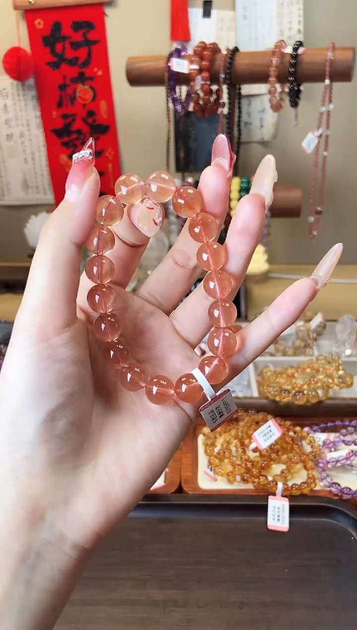 【闪购商品】水晶手串未镶嵌11.5mm粉兔毛