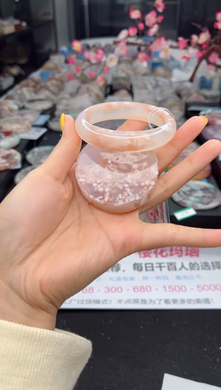 石英质玉未镶嵌手镯56圈口（赠送镯心）6572108