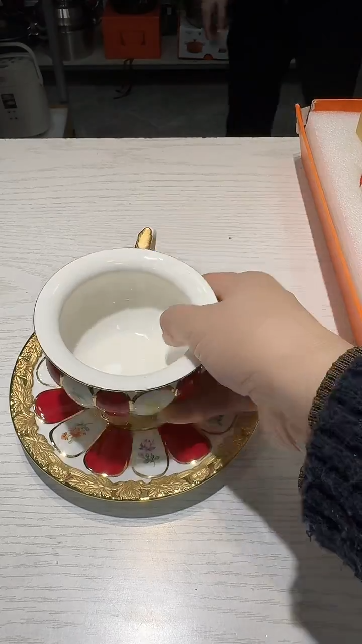 瓷片生活的本意就是开心@@1