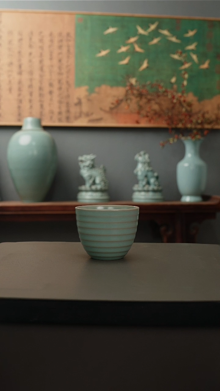 原产地原矿      龙蛋弦纹杯   