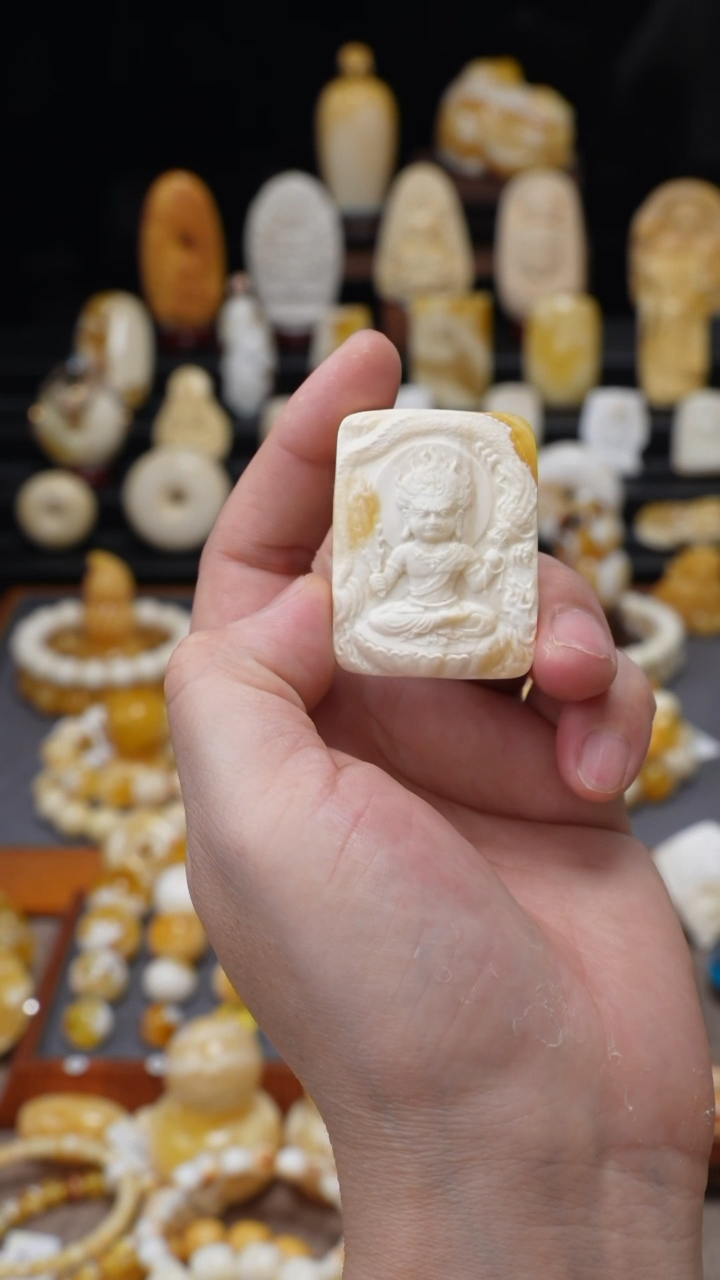 【闪购商品】琥珀裸石未镶嵌胡玩珠宝天然原矿