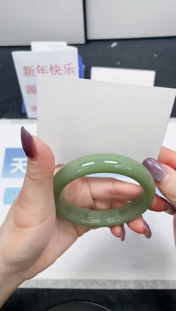 【闪购商品】石英质玉手镯未镶嵌49-59.8