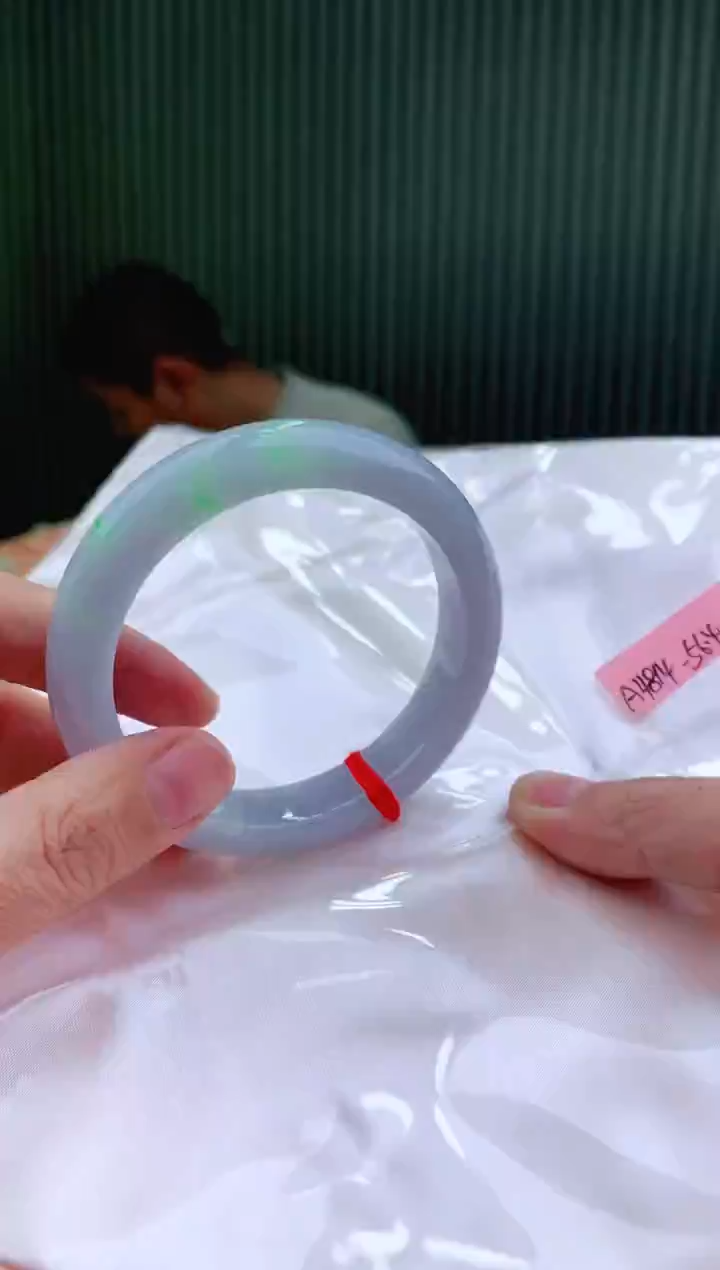 未镶嵌手镯翡翠56