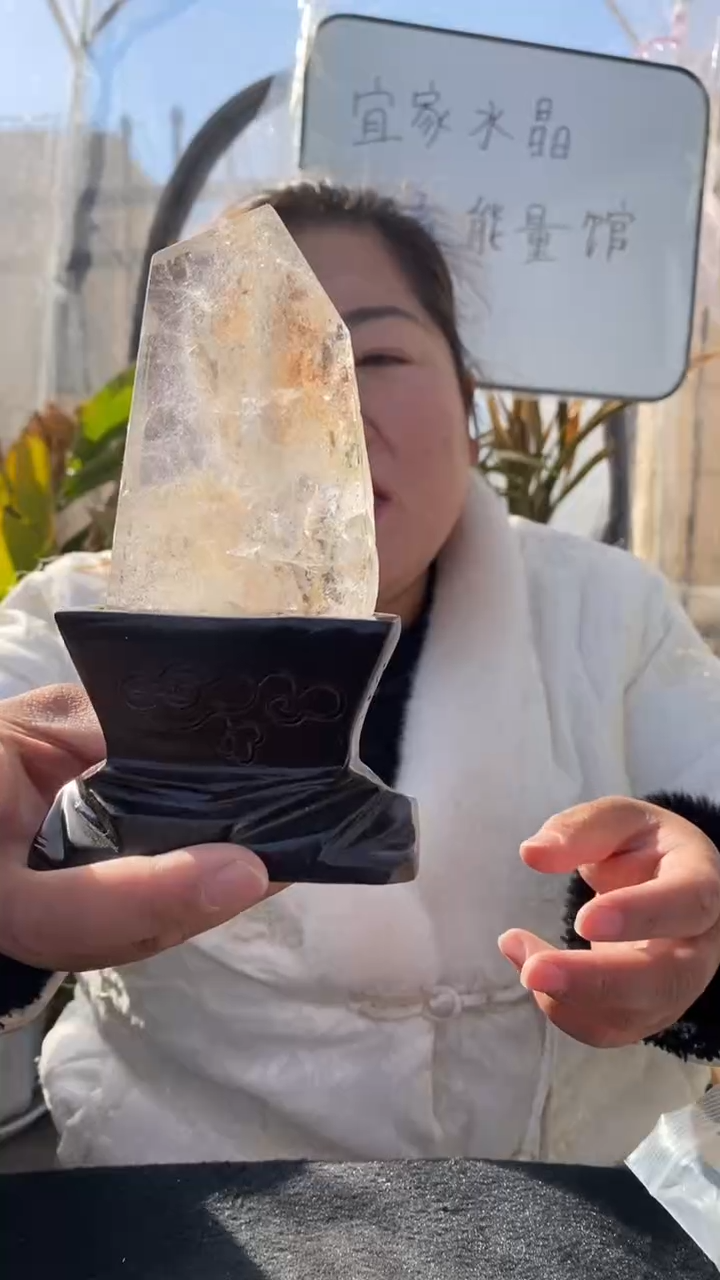 【闪购商品】水晶原石未镶嵌白水晶原石摆件D232