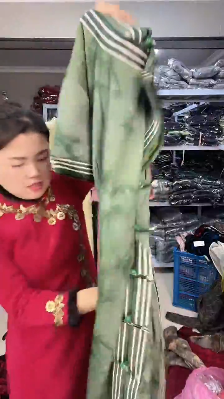 1--4XL--孤品旗袍默认微瑕--完美主义慎拍