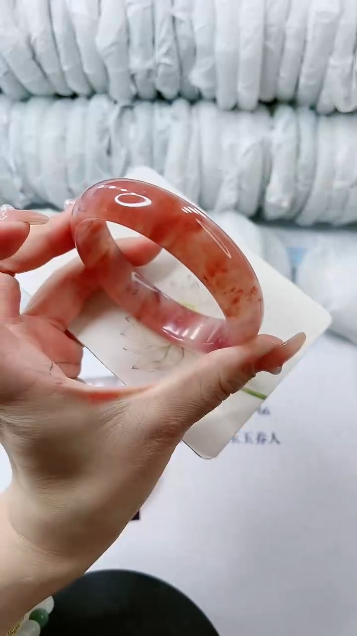 【闪购商品】石英质玉手镯未镶嵌多样性发货62V50