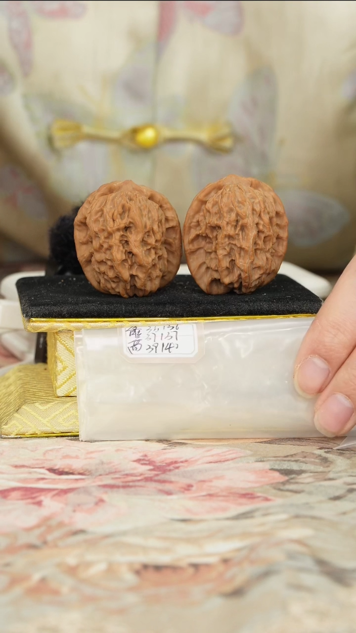 【闪购商品】文玩核桃把件非嫁接马老四