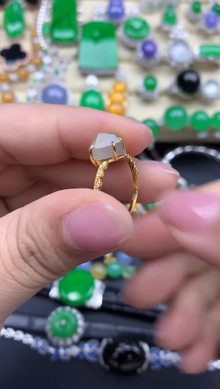 【闪购商品】翡翠戒指18K金镶嵌150-中国好珍宝