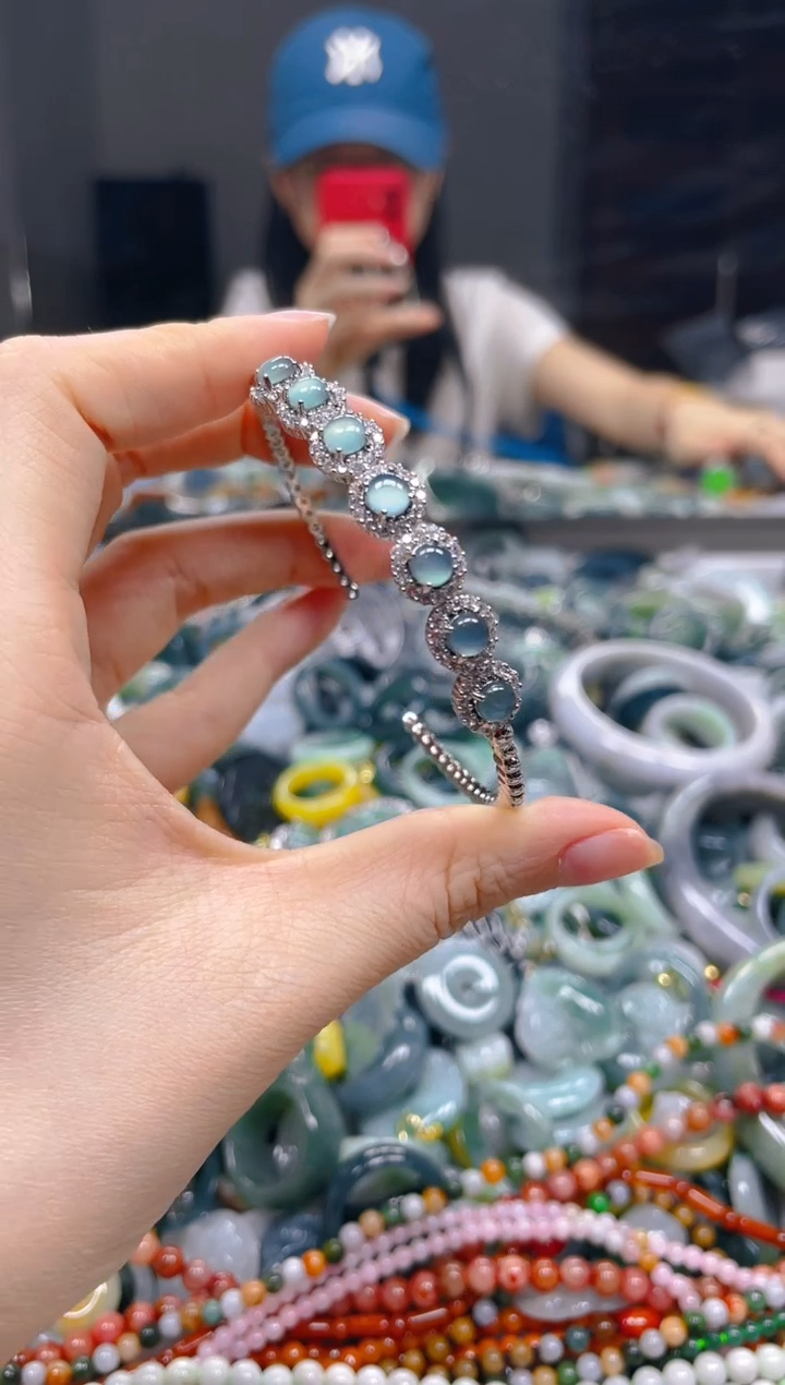 翡翠未镶嵌颈饰/G/翡翠A货一图一物