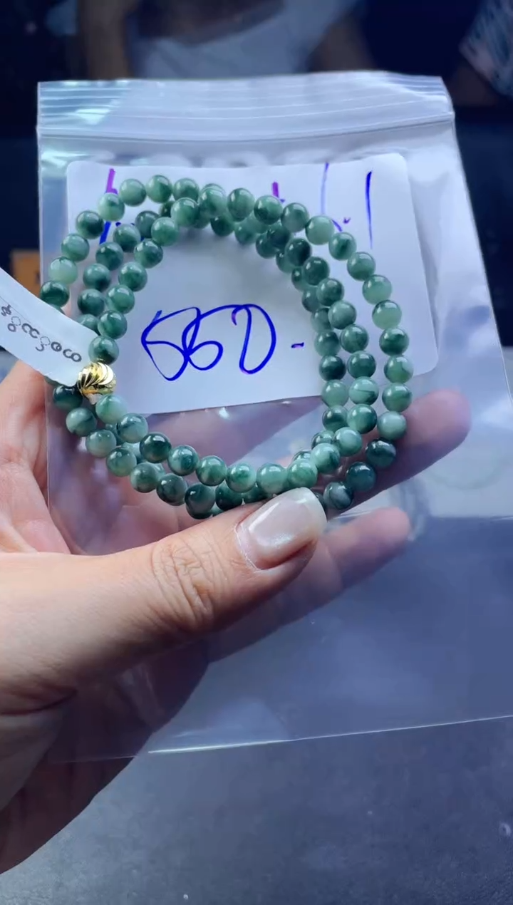 定制翡翠未镶嵌珠串