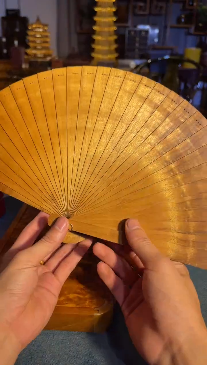 乌木类成套家具金丝楠扇子 3